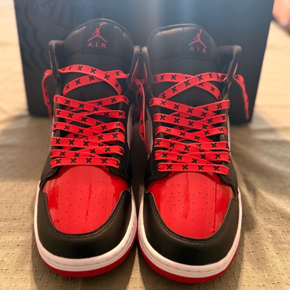 🔥 Brand New Air Jordan 1 Mid SE – Men’s Size 12 🔥 - Picture 7 of 12